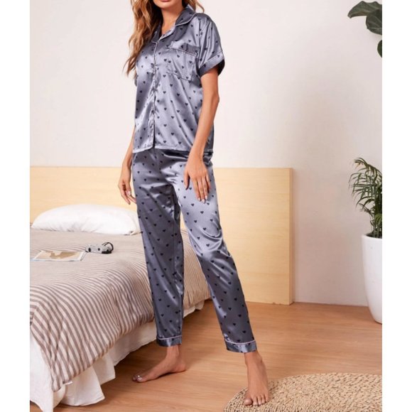 Purple Heart Print Satin Pyjama Set - Picture 4 of 5